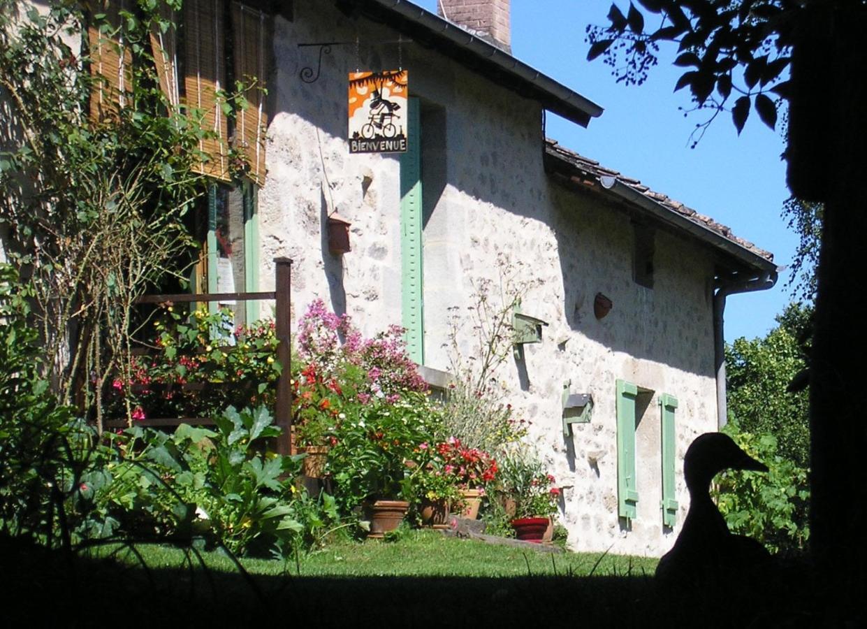 Yourtes De Vassiviere Peyrat-le-Château Exterior foto